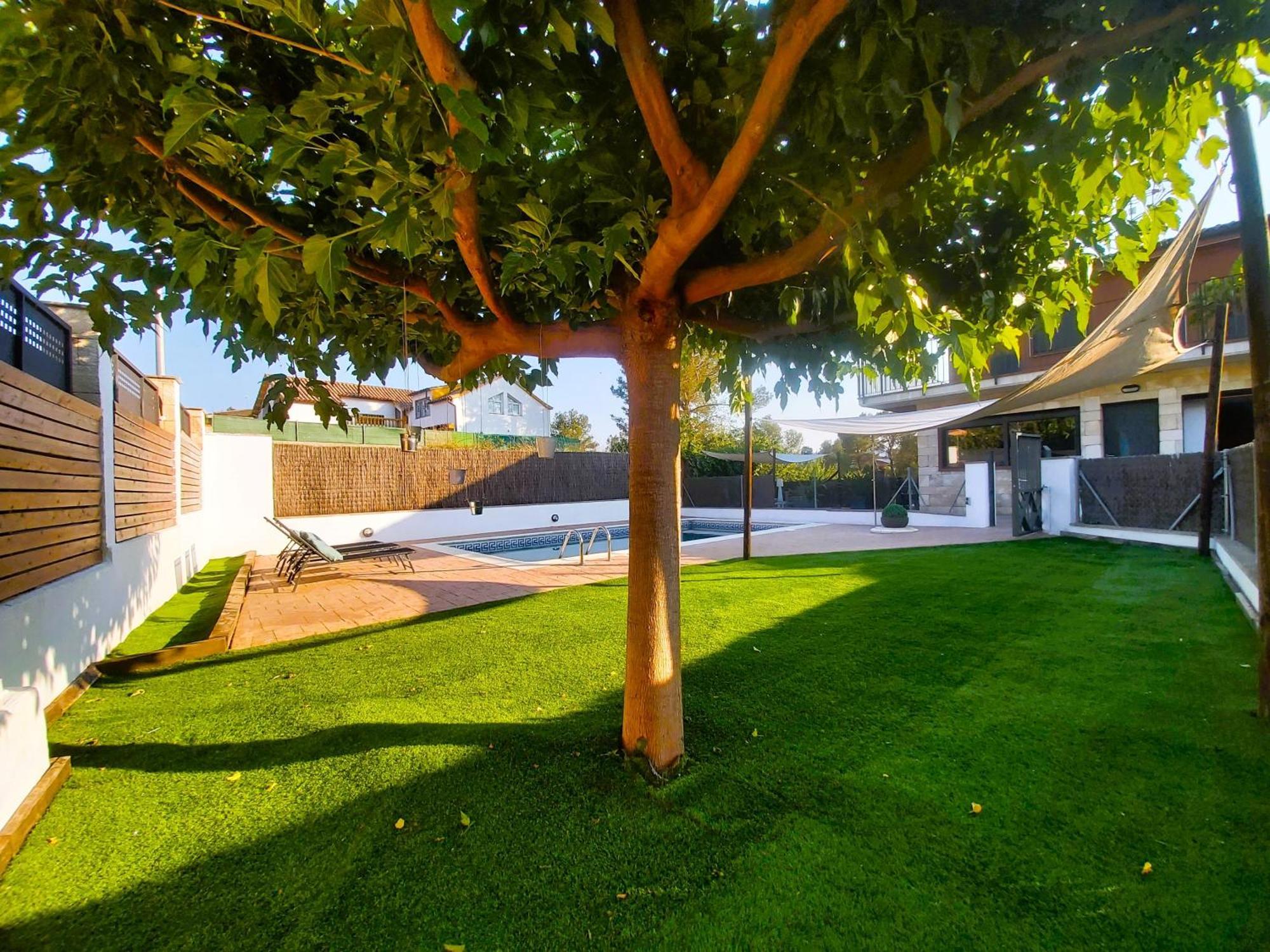 Morera Blanca Piscina, Barbacoa, Chill-Out San Mateu de Bages Екстер'єр фото